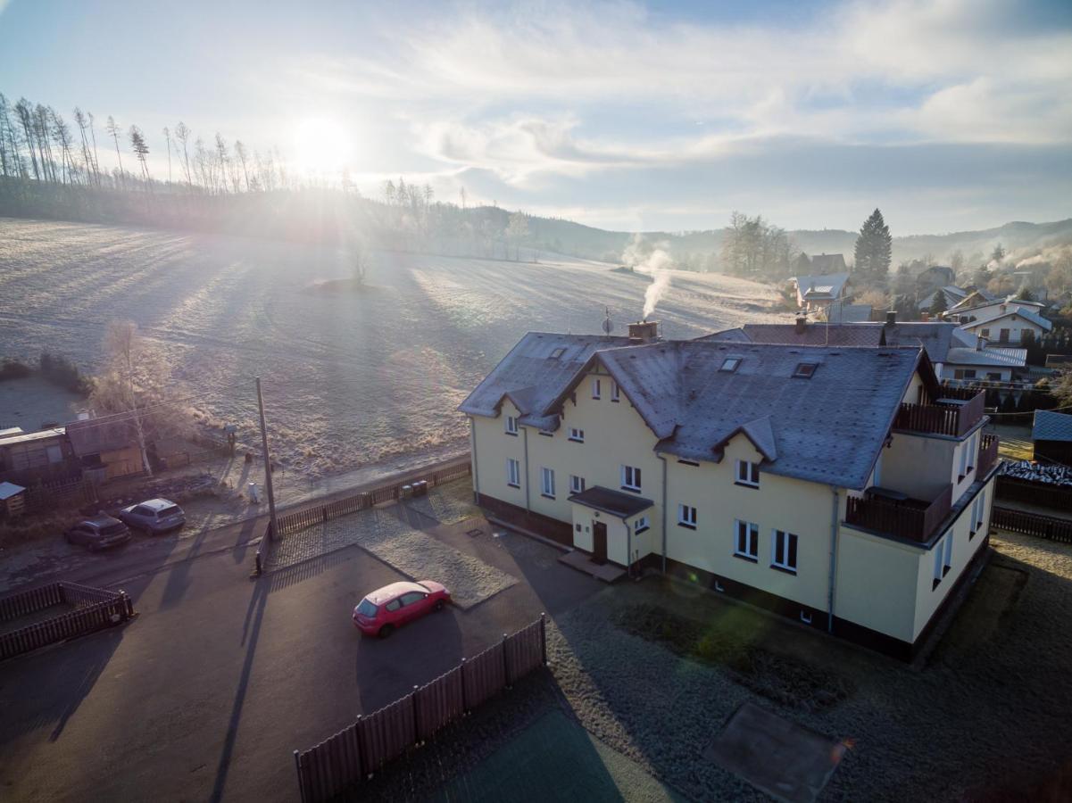Apartman Karlovice Karlovice  Eksteriør billede